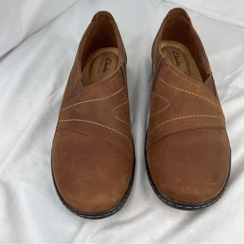 CLARKS Cora Edge Dark Tan Loafers - Picture 4 of 12